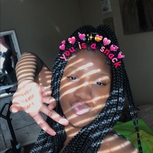 Meet your Posher, Breasia